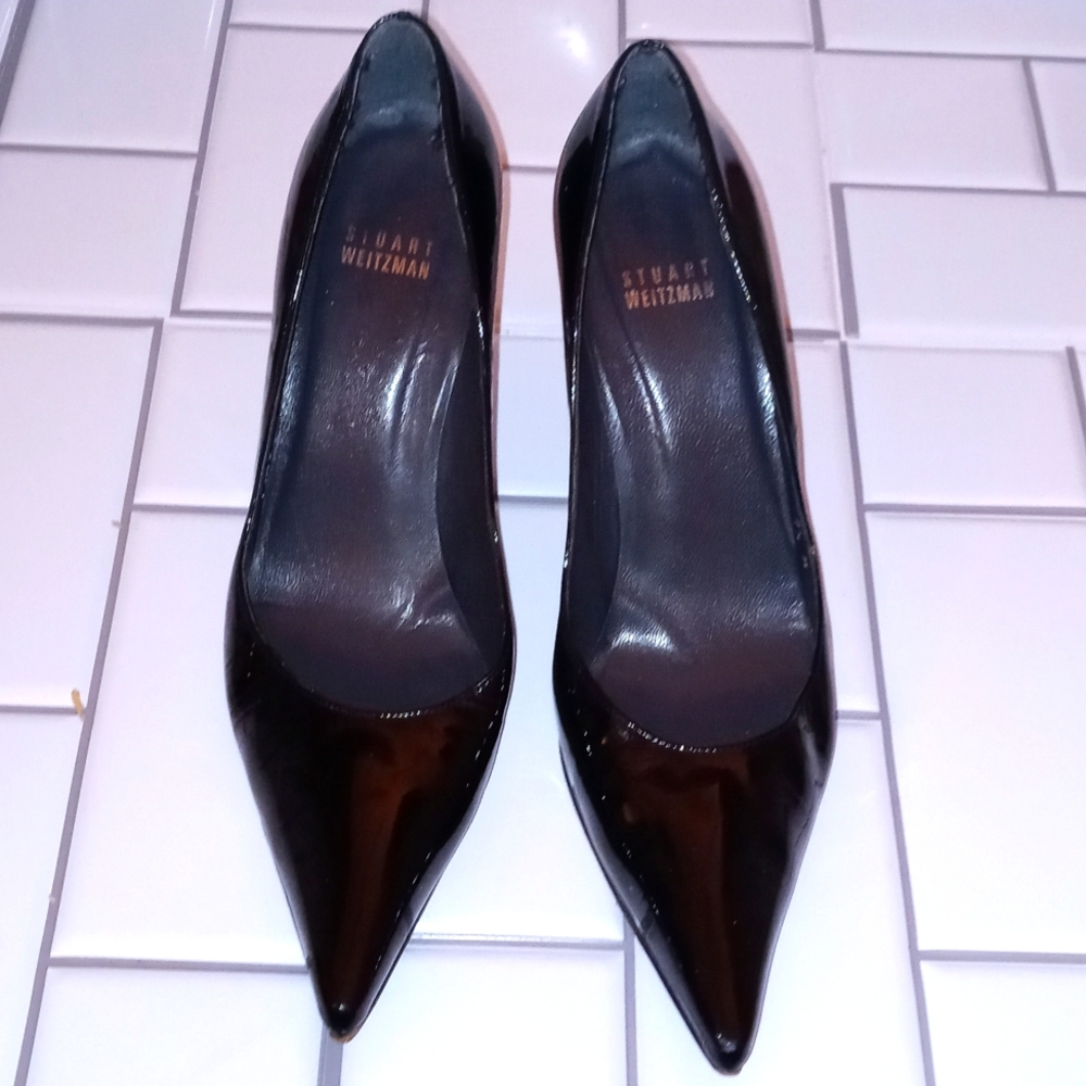 Stuart Weitzman Black Patent Leather Pointed-Toe Pumps